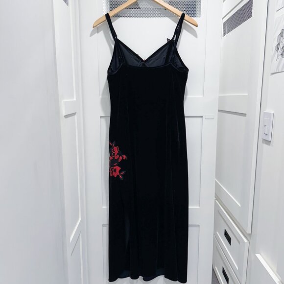 Vintage Black Velvet Witchy Vamp Maxi Dress Goth Halloween Red Rose - Picture 7 of 11